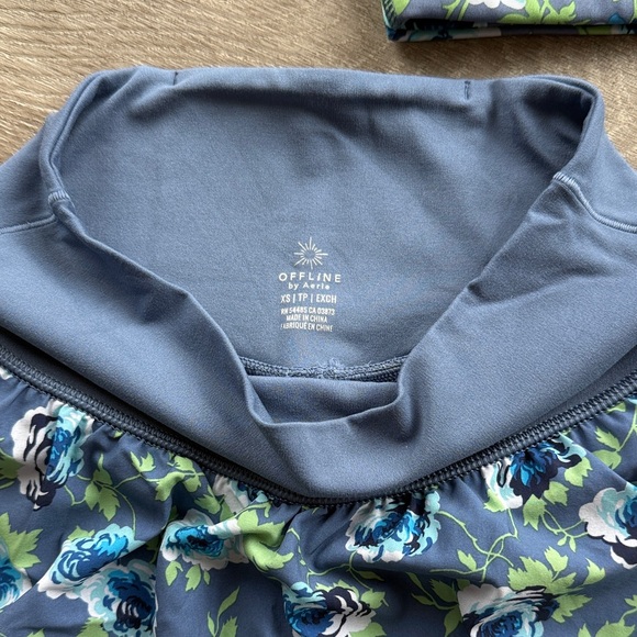 Aerie Blue and Green Floral Bike Shorts Set - Picture 2 of 4